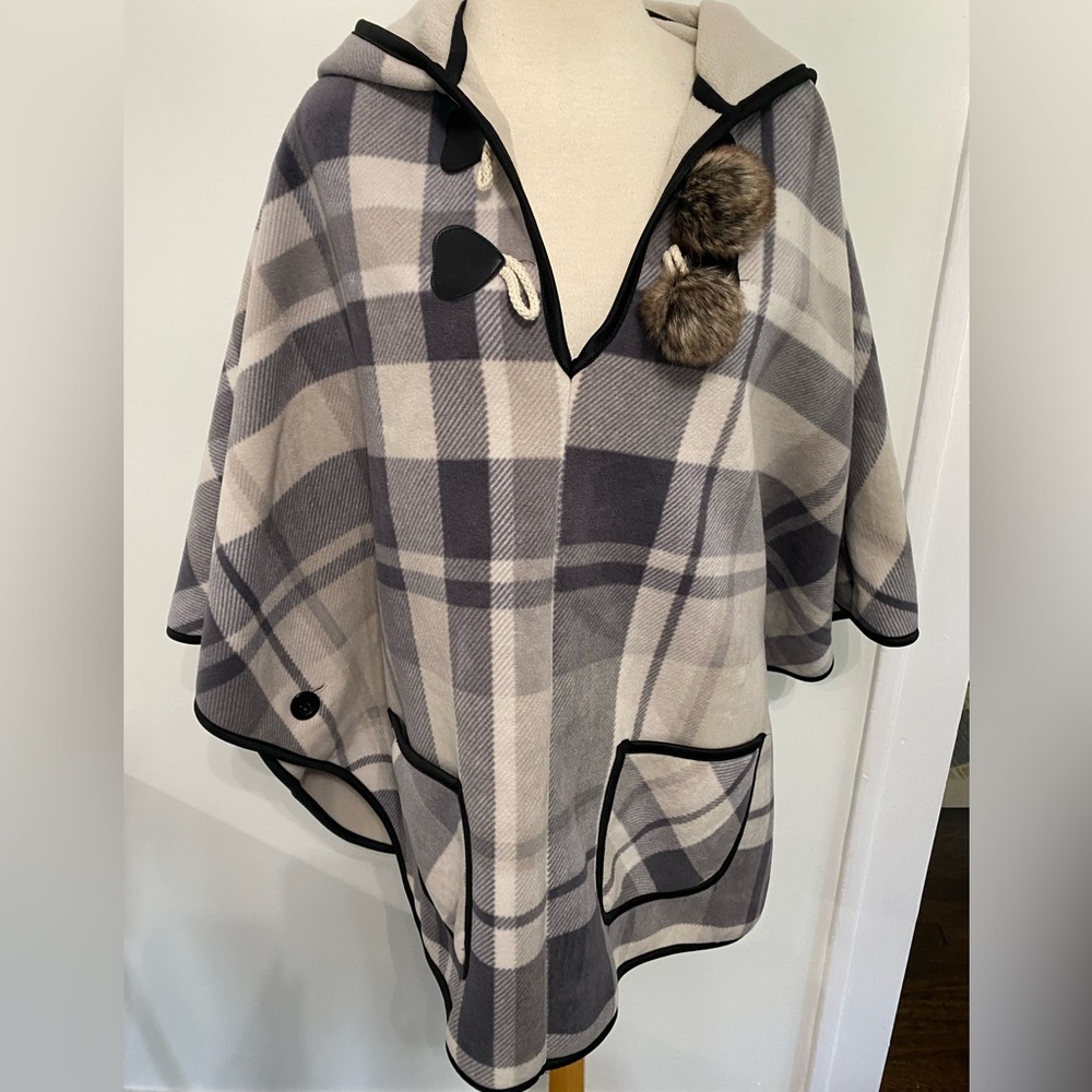 Gray/Black Plaid Plush Pullover Poncho /Cape with Hood - Size S/M - Picture 2 of 6
